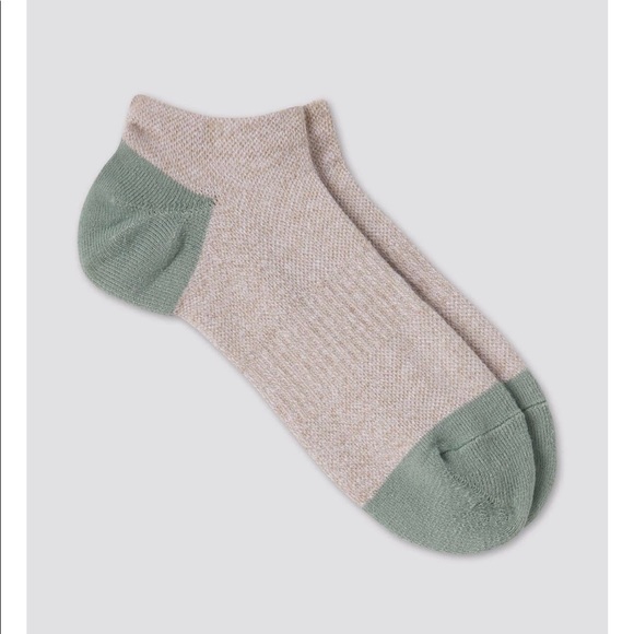 Girlfriend Collective, assorted socks. - Picture 2 of 4